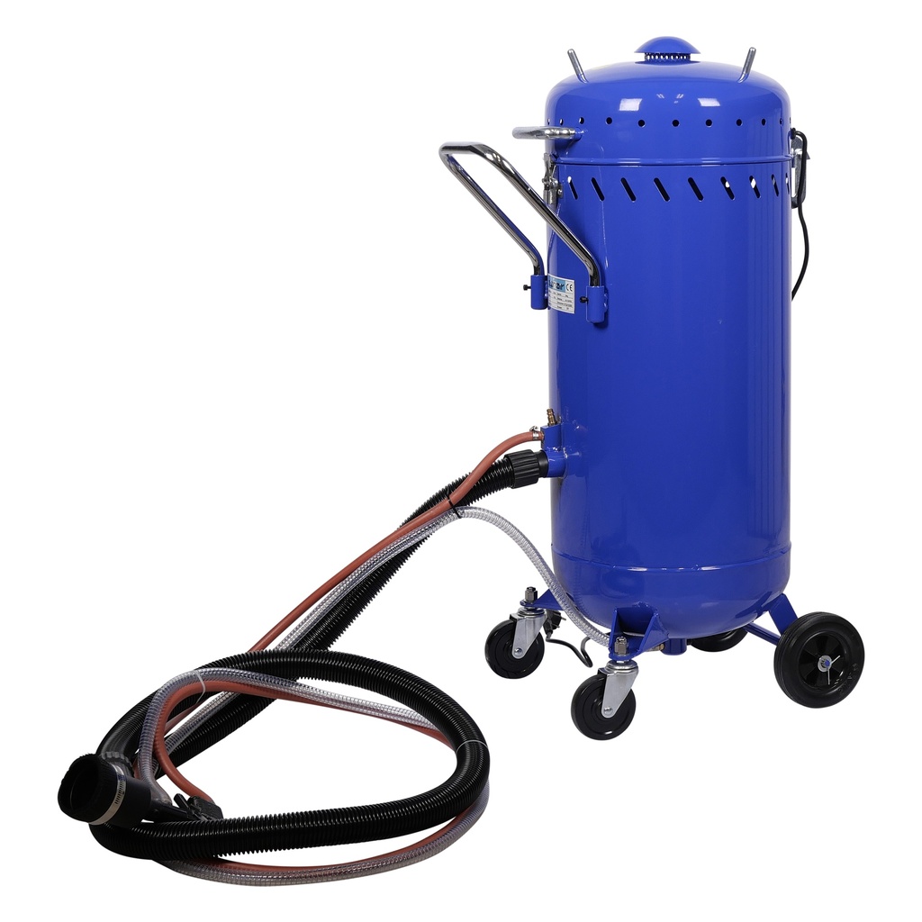 Portable sandblaster with vacuum system